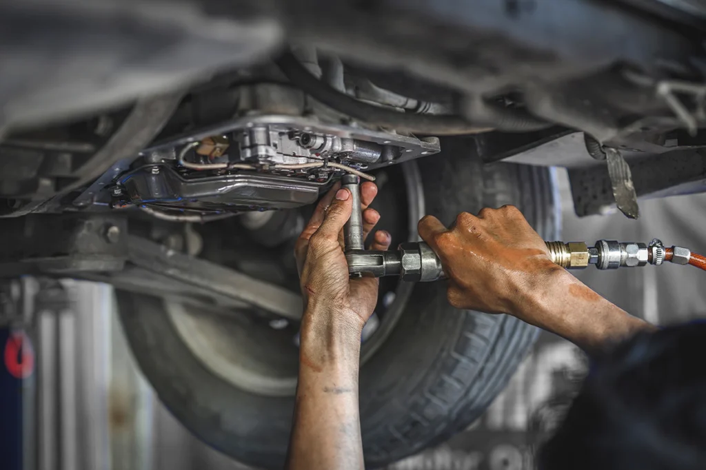 transmission repair service with tools
